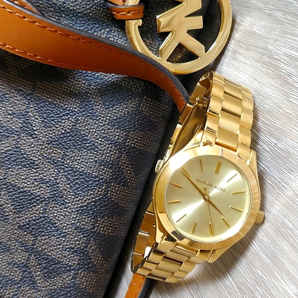Gold Michael Kors Watch - Picture 1 of 7